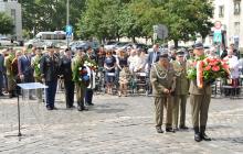 Święto "Błękitnej Armii" i flagi amerykańskie dla weteranów II wojny światowej